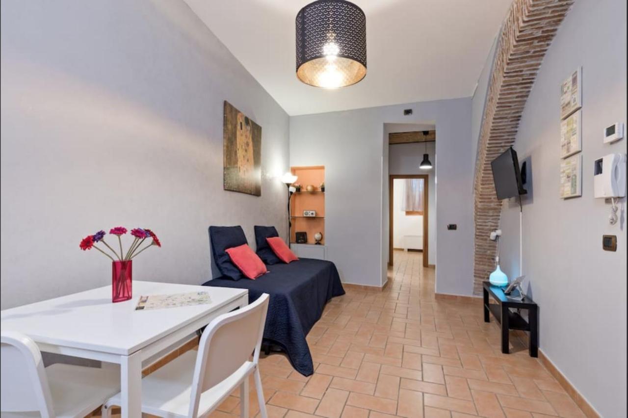 Roma Colosseum Apartment Екстер'єр фото